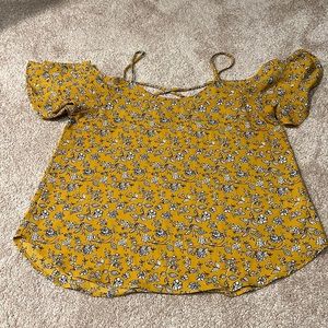 Yellow open shoulder top - M